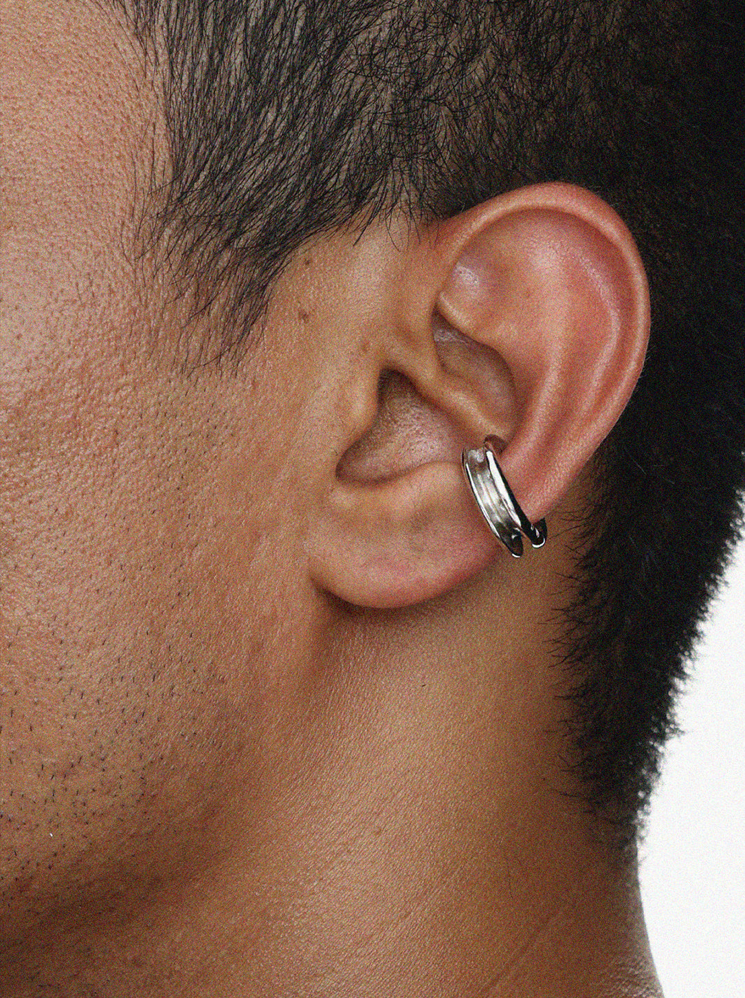 Hallmark Engraved Grommet Ear Cuff - M