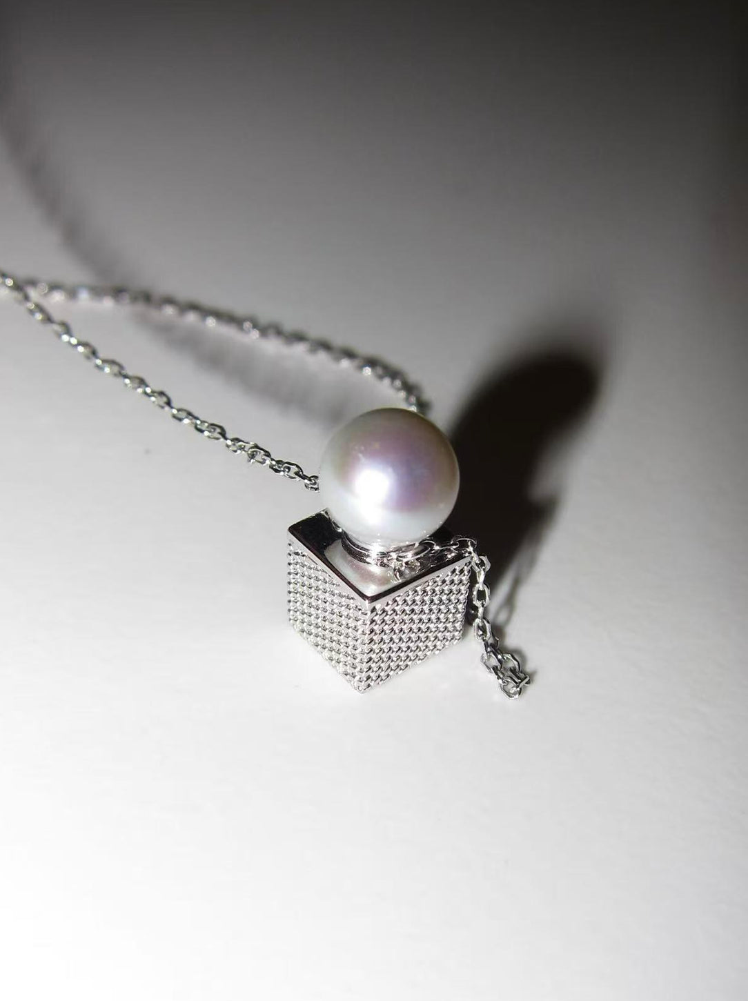 7mm Perfume Flacon Freshwater Pearl Necklace