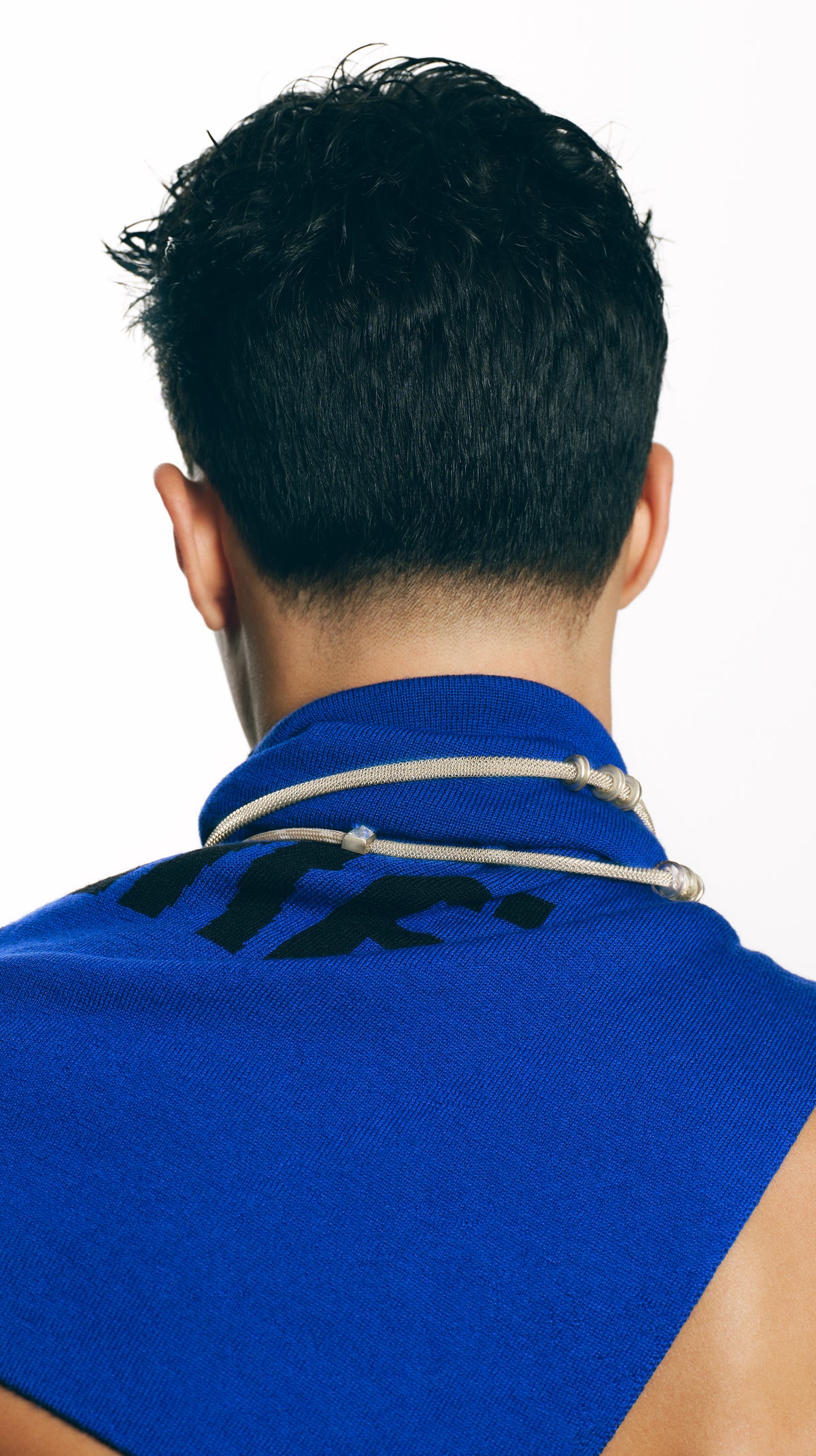 Campaign 02 — Look back two neckalces