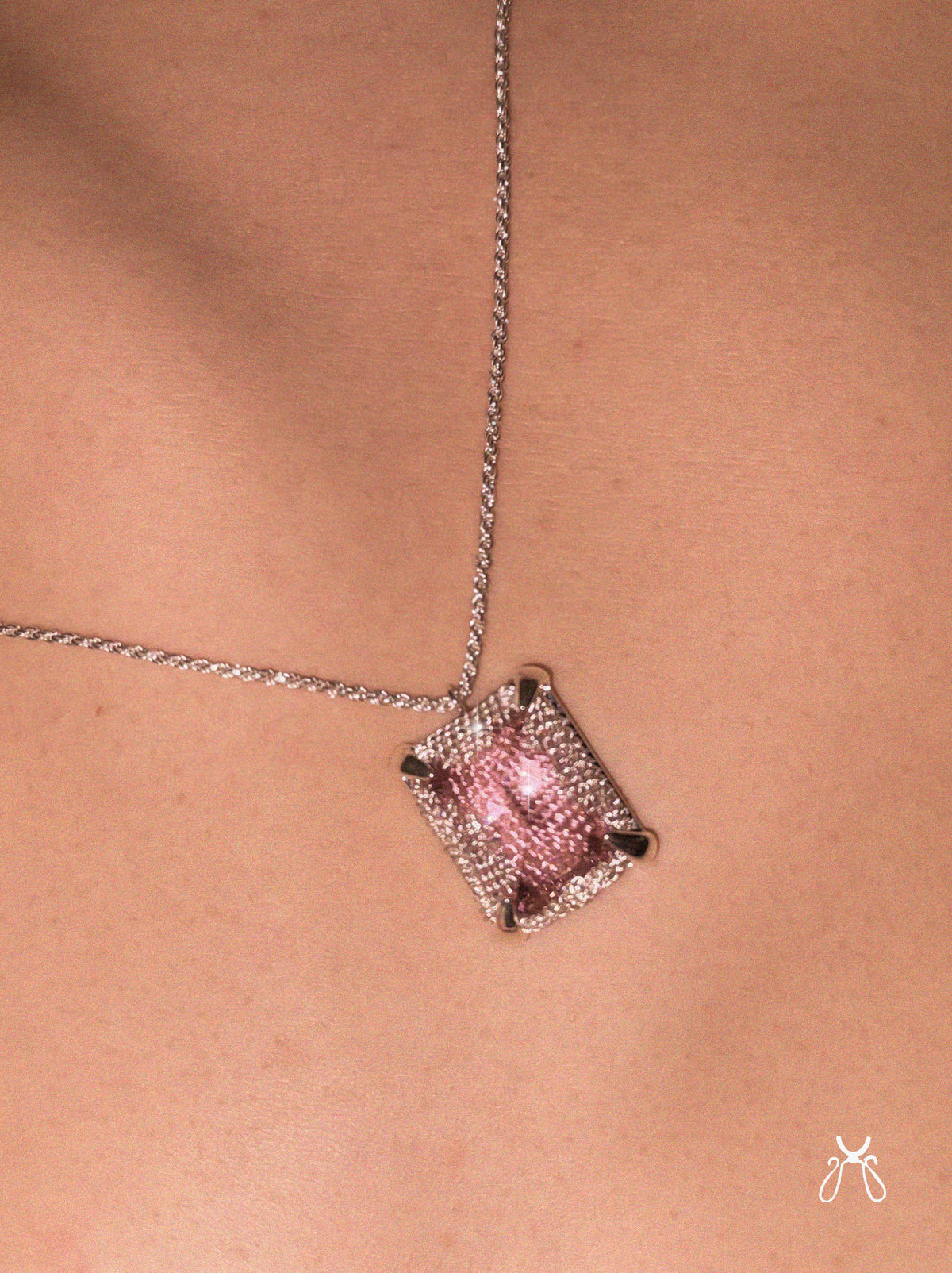 Emerald Filigree Gemstone Pendant Necklace - PINK