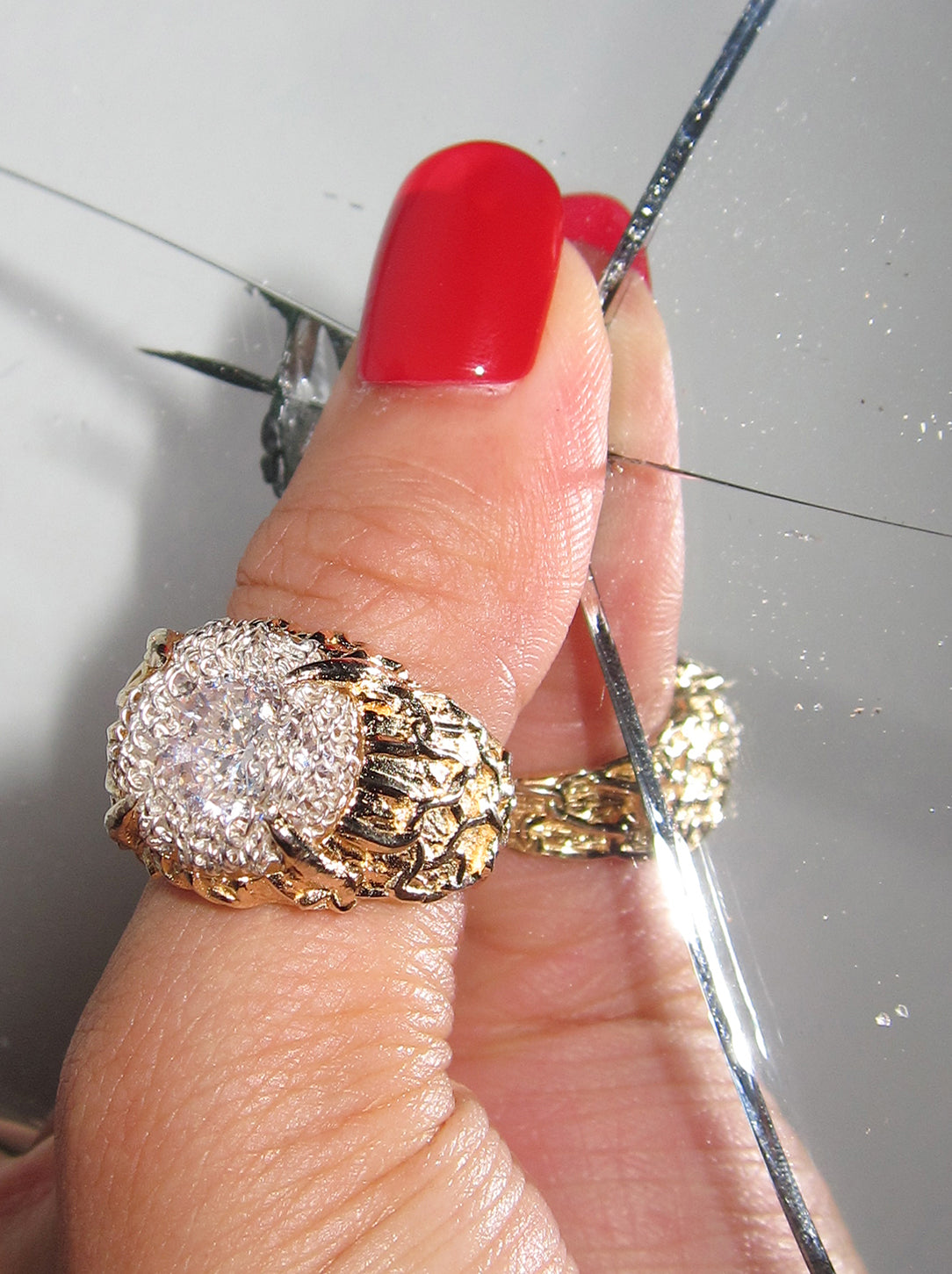 Filigree Gemstone Signet Ring - GOLD
